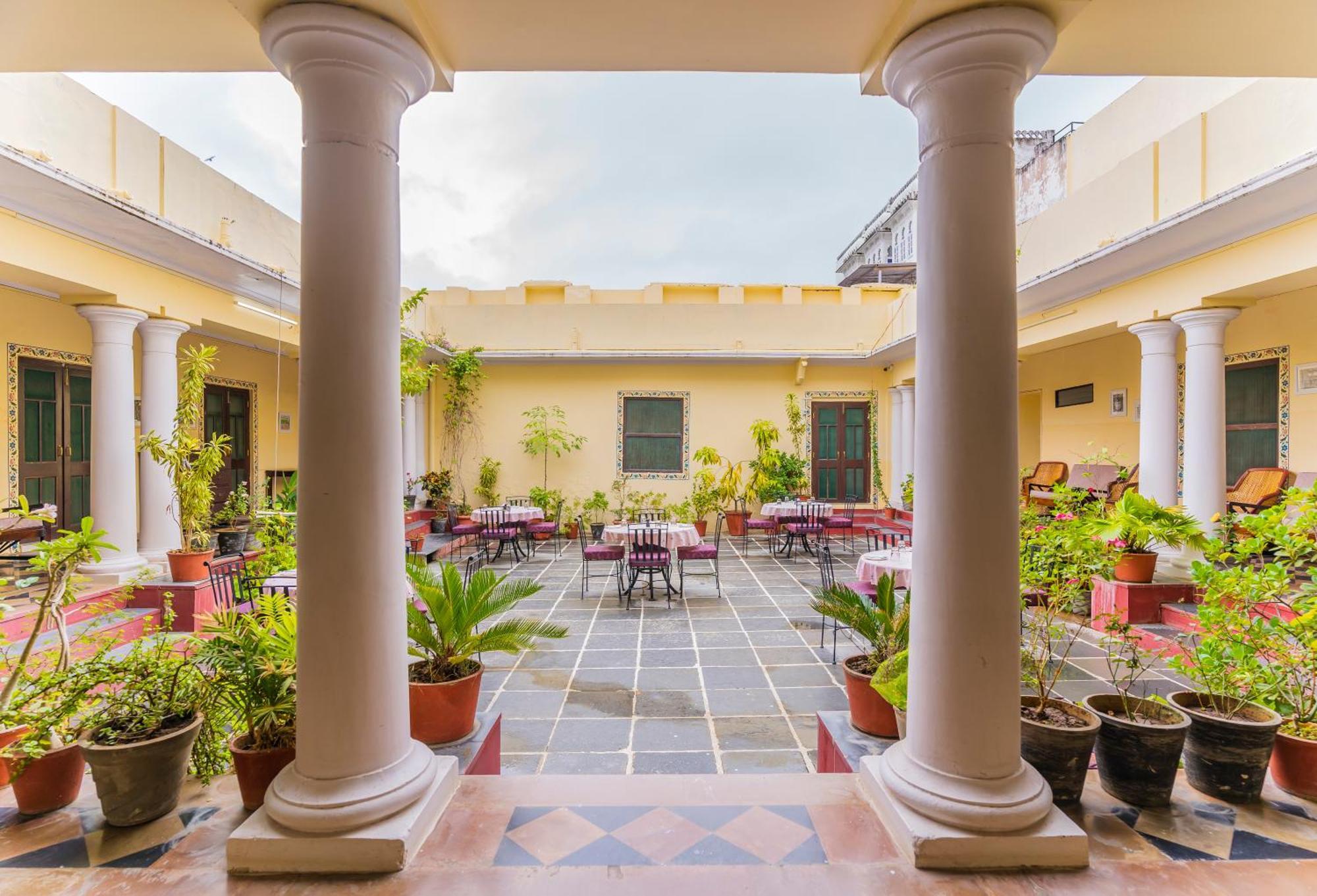 Kalyan Villa Homestay Udaipur Exteriör bild