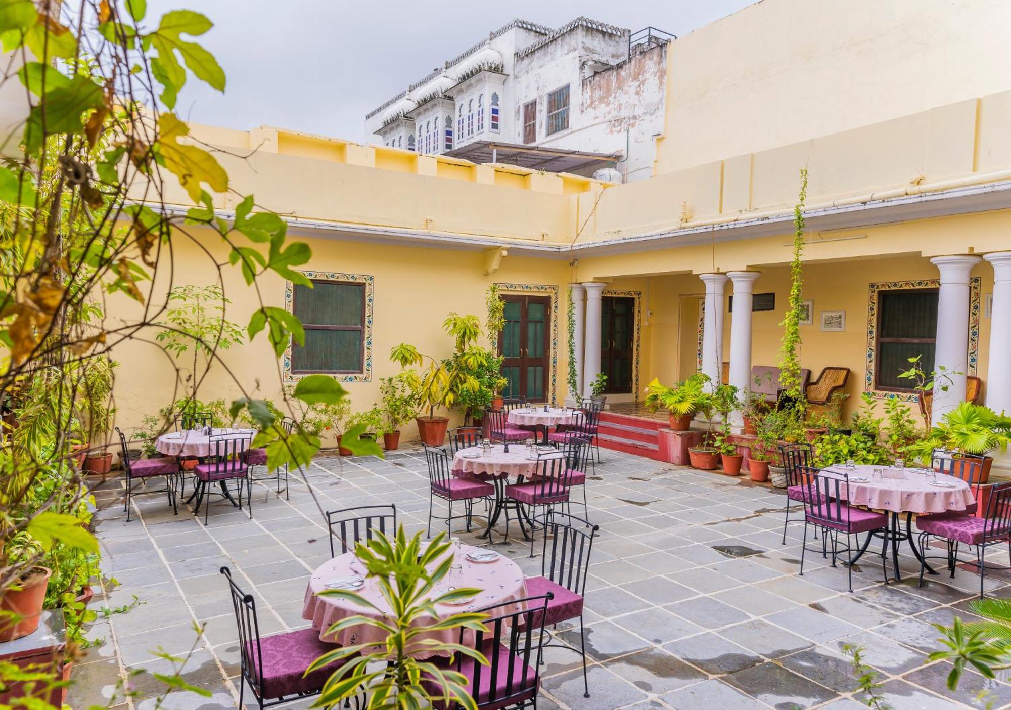 Kalyan Villa Homestay Udaipur Exteriör bild